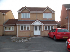27 Mitchell Close, Cardiff East